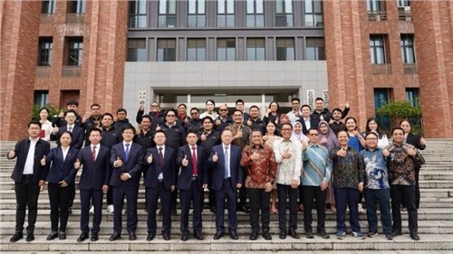 Global Collaboration of Industry, Academia, and Research to Promote the Development of the Global New Energy Industry | Official Launch of the Indonesian Ministry of Energy and Mineral ResourcesCNGRCentral South University Joint Training Program